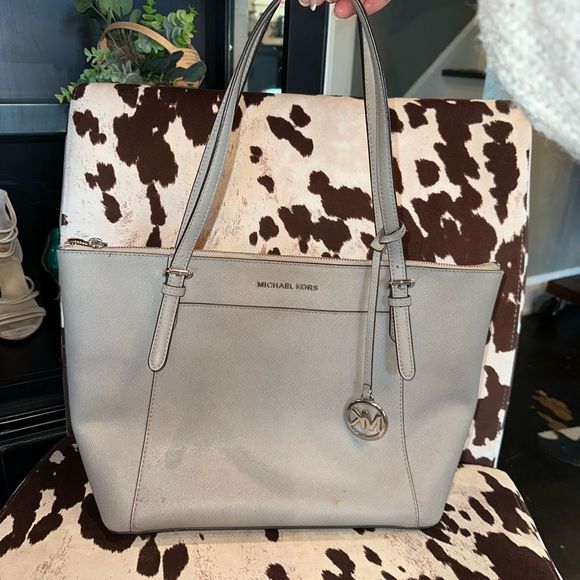 Michael Kors (Grey) Tote Handbag - Picture 2 of 15